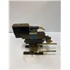 Image 8 : Lot Of (4) Vickers Valves