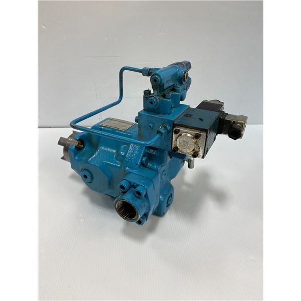 Brueninghaus Hydromatik # A10VS0 18 DFR / 31 R-PPA 12 N C0 Pump