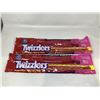 Image 1 : Twizzlers Pull n Peel Candy (2 X 652G)