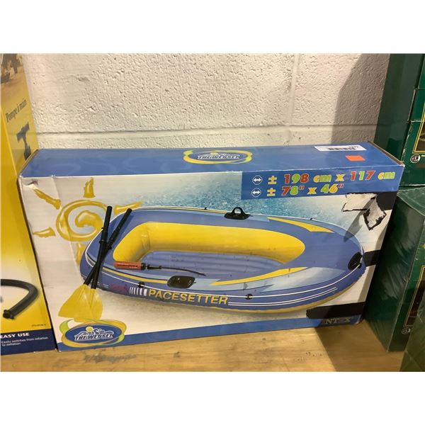 The Wet Set Pacesetter Inflatable Boat (78in x 46in)