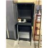 Image 3 : 3-Piece Metal  Garage Storage Cabinet Set in Grey - Visible Damage (28in x 22in x 32in and 28in x 22