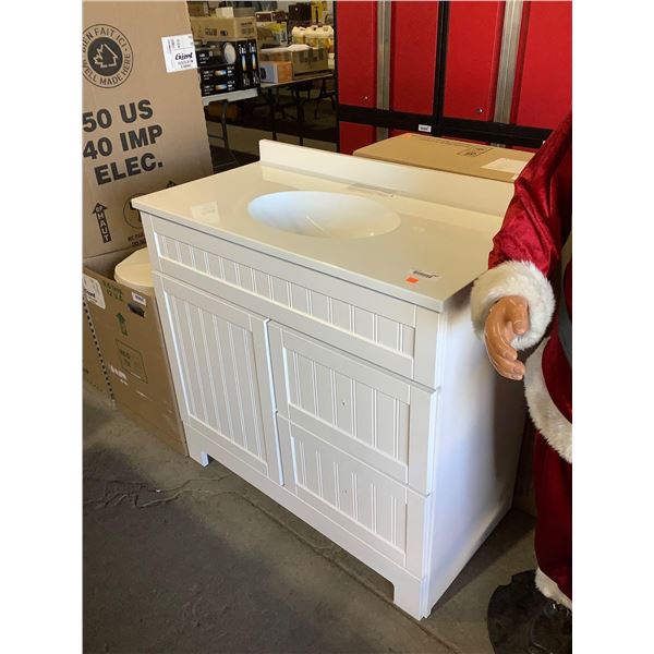 Vanity with Sink (18 1/2in L x 36in W x 36 1/2in H)