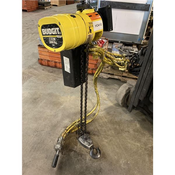 Budgit 2 Ton Air Chain Hoist, M/N: BAHC0215
