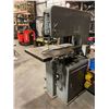 Image 2 : Do-All Model V36 Vertical Band Saw