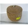 Image 1 : LIDDED NATIVE BASKET