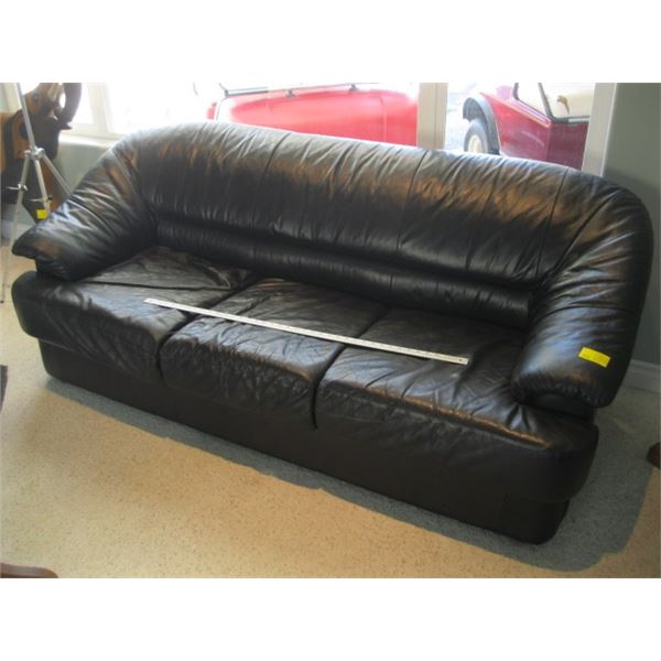 BLACK LEATHER SOFA