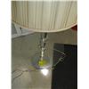 Image 2 : FLOOR LAMP TABLE