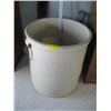 Image 1 : LG. 20 GALLON MEDALTA CROCK