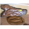 Image 1 : CARVING WITH 2 FISH & A CARVING WITH A SINGLE FISH