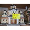 Image 1 : 5 CHRISTMAS HOUSES & CHRISTMAS TRAIN & ACCESS.