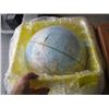 Image 1 : GLOBE BALL