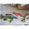 Image 1 : 3 DECORATIVE FISH