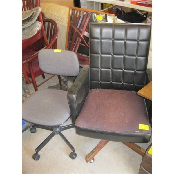 2 DESK CHAIRS