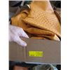 Image 1 : ORANGE OSTRICH HIDES & PIECES