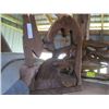 Image 2 : 2 CARVINGS, 1 THE EAGLE & 1 OF 3 FISH
