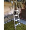 Image 1 : 6' ALUMINUM STEP LADDER, ROUGH CONDITION