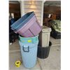 Image 1 : LOT OF GARBAGE CANS & TOTES