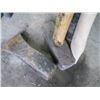 Image 2 : SLEDGEHAMMER, 2 HANDLES & SPLITTING MAUL HEAD