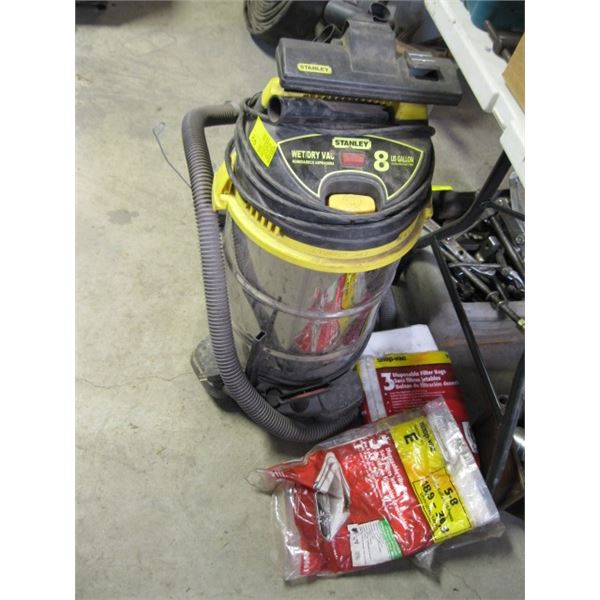 STANLEY 8GALLON WET/DRY SHOP VAC WITH BAGS