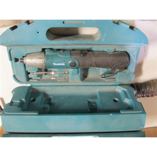 MAKITA CORDLESS SCREWDRIVER WITH BITS