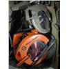 Image 2 : 2 BLACK & DECKER CIRCULAR SAWS & BLADES