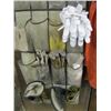 Image 2 : ASST. GLOVES & GLOVE RACK