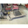 Image 2 : MOVEABLE CART ON CASTORS