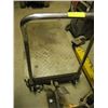 Image 2 : 4 WHEEL HYDRAULIC LIFT CART