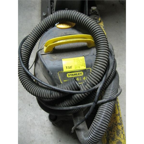 STANLEY 4 GALLON WET/DRY SHOP VAC