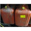 Image 2 : 5 FUEL CONTAINERS