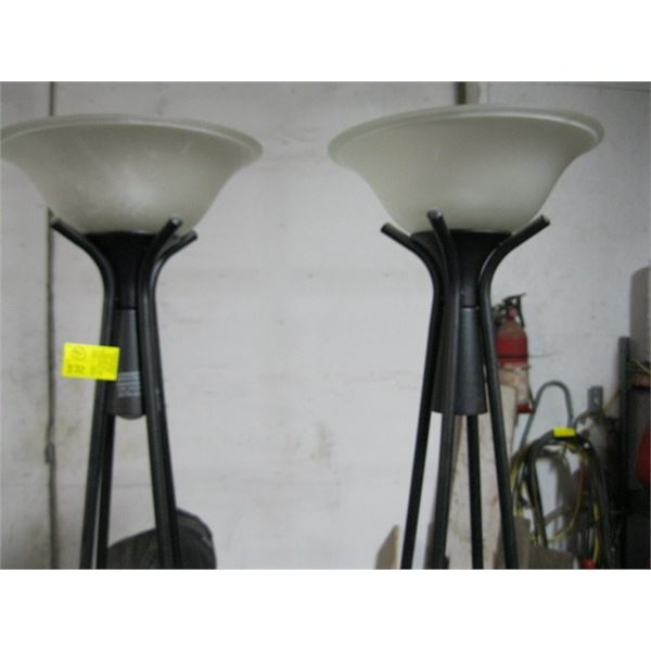 PAIR OF STAND UP LAMPS, MISSING 1 PIECE OF GLASS