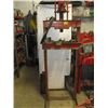Image 1 : HYDRAULIC PRESS