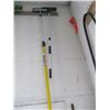 Image 1 : 2 EXTEND A HANDLE SQUEEGEES