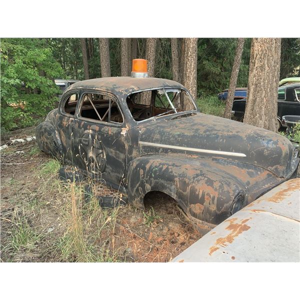 Nash - 2dr shell, no frame, good for yard art!