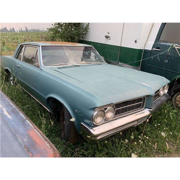 1964 Pontiac Lemans - 2dr post, no engine