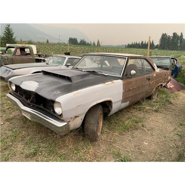 1974 Plymouth Scamp - was factory sunroof, shell, decent body, 7 1/4 diff