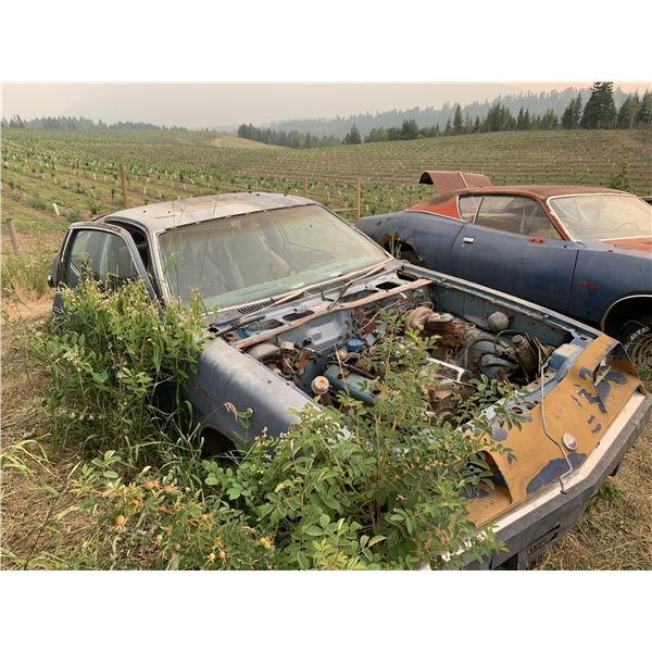 1980 Chevy Monza 2+2 - parts car, has all v8 parts for Spyder