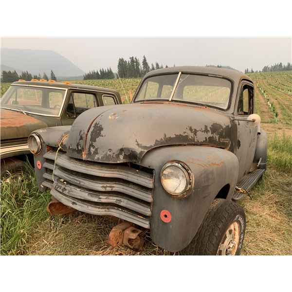 Chevy 5 window truck - cab and box mounted on shortbed 3/4 ton Chev 4x4 chassis