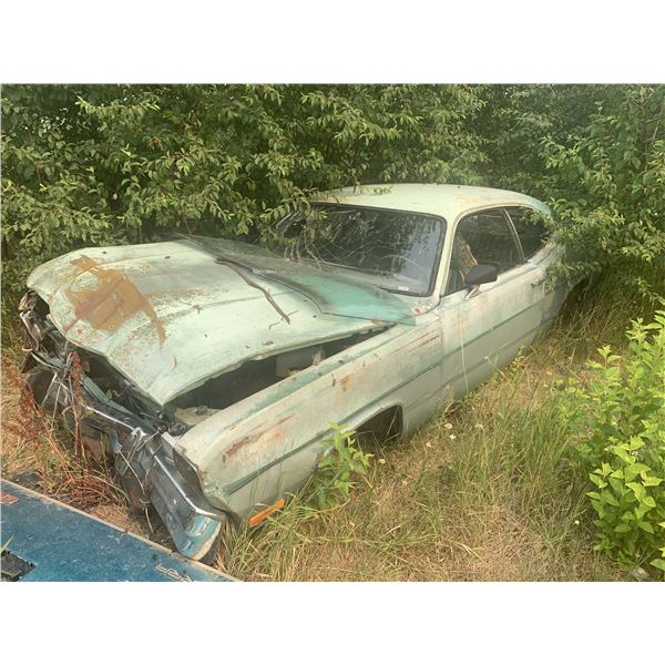 1973 Plymouth Duster - split bench w/ armrest, parts car