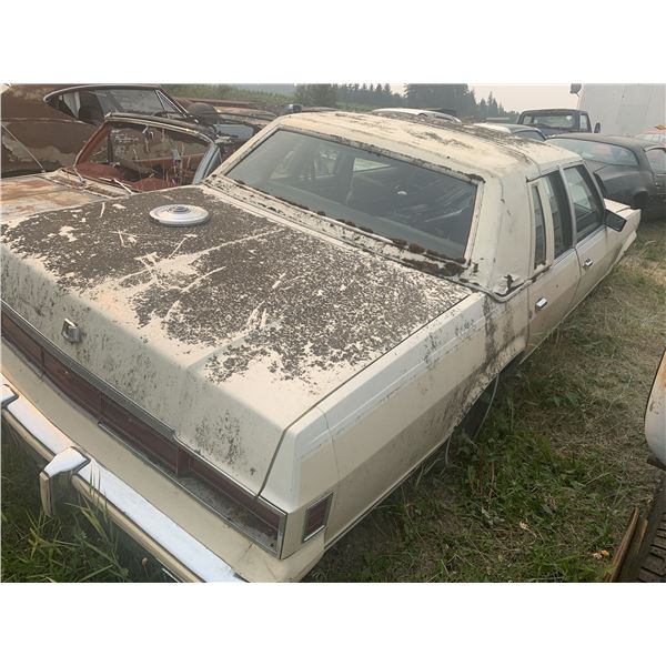 1982 Chrysler New Yorker, 4 door, parts car