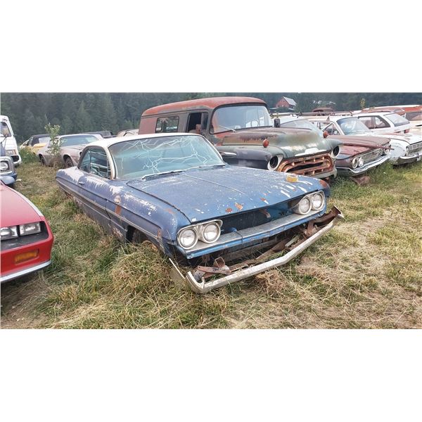 1961 Oldsmobile - bubble top, 2dr hardtop