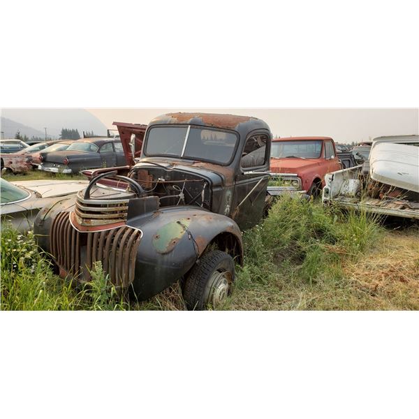 1946 Chevy 1 ton - cab and chassis, have hood