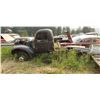 Image 4 : 1946 Chevy 1 ton - cab and chassis, have hood