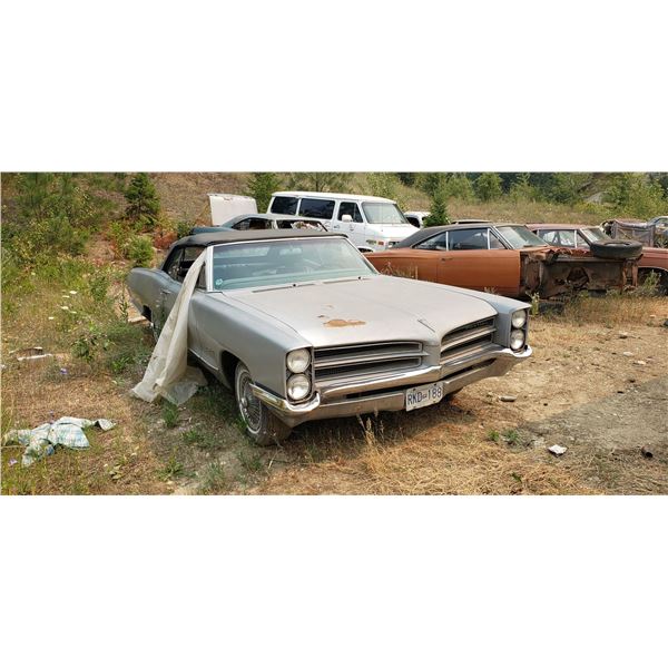 1966 Pontiac Parisienne - Sport Custom, converitlble, 2 owners, runs, buckets/console