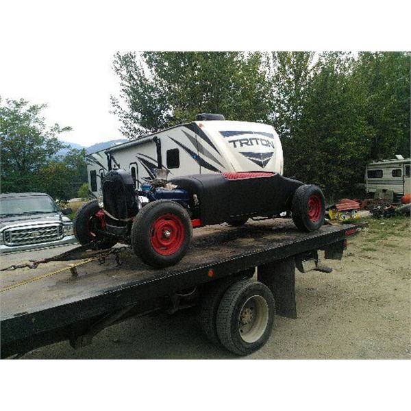 1920 circa Ford fibreglass body no Vin number. Great shop piece for advertising.