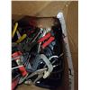Image 3 : BOX OF CLAMPS AND CLAMPING PLIERS