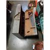 Image 2 : CARPENTERS TOOLBOX WITH TOOLS