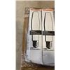 Image 3 : 2 NEW BLACK AND DECKER MARKSMAN DISTANCE METERS AND 6 ET18 BULBS