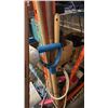 Image 2 : BUNDLE OF RAKES, SHOVEL, SNOW SHOVEL