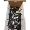 Image 2 : TRAY OF LOCK CYLINDERS AND KEYS